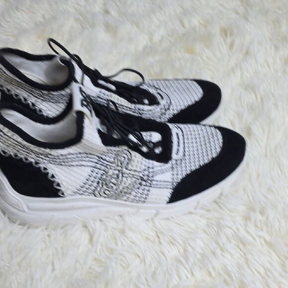 Sam Edelman Black and White Sneakers with Mesh and Leather Uppers - Picture 4 of 6
